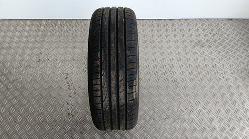 215 94w pneu 2022 - /, /