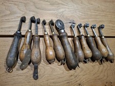 OUTIL ANCIEN - 11 ROULETTES  - BOURRELIER CORDONNIER SELLIER