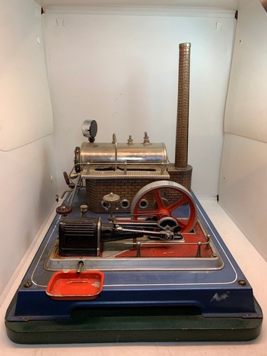 Ancienne machine vapeur de - ancienne,