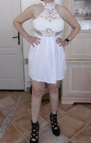 Robe trés sexy blanche - trés,