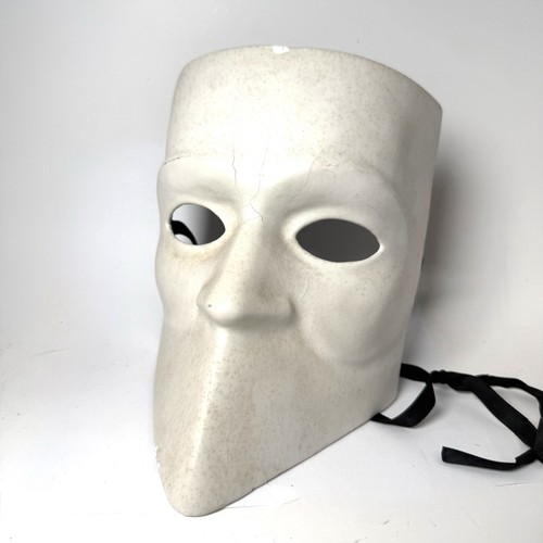 Vtg manzini masquerade - v.,