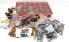 GROS LOT DE MATERIEL ELECTRONIQUE ET ELECTRIQUE LED, RESISTANCES, INTERRUPTEUR..