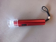 Petite lampe torche a led 110 mm effet loupe piles fournies .....