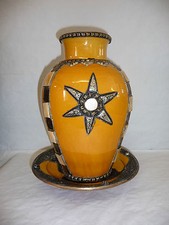 Hispano mauresque vase ovoïde faïence jaune + présentoir