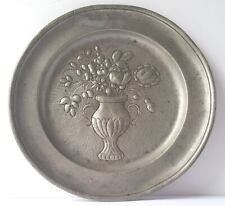 Assiette En Étain, Vase Avec Fleurs, Fait Main, Environ 1830 - 1840 AL1457
