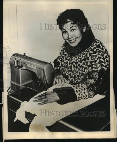1956 press photo eskimo woman - 1956,