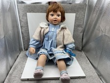 Poupée d'artiste poupée