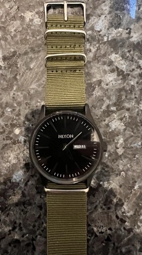 Nixon sentry - nixon,