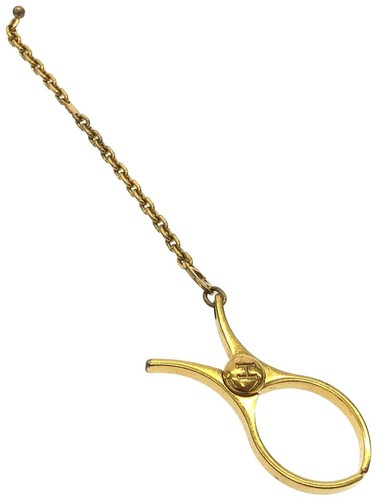 Collier chaîne porte - , gants