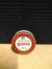 Ancienne boîte Publicitaire " Scotch " Madeleine In France, Boîte En Fer Vintage