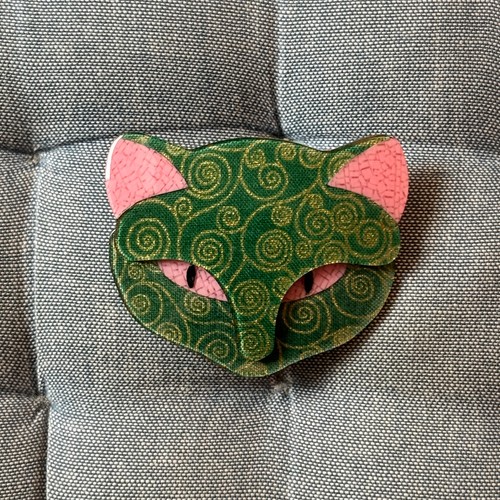 Broche résine léa - broche,