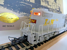 BRAWA Locomotive GP18 L & N