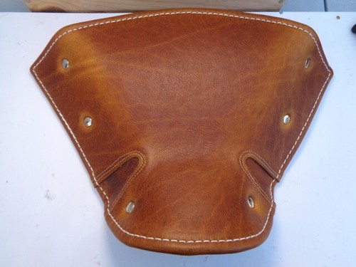 Dessus selle cuir - de,