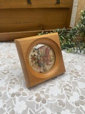 Ancien Cadre de Fleurs séchées – Originaire d’Israël, Verre Bombé Christianisme