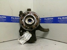 Pivot de moyeu avant gauche