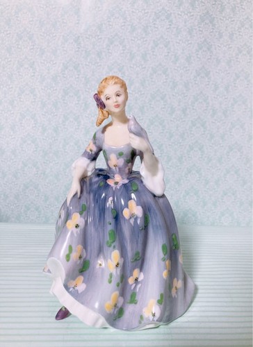 Figurine royal doulton nicola - royal,