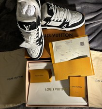 baskets haut de gamme design moderne noire et blanc taille 44