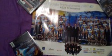 POSTER EQUIPE PROFESSIONNELLE   CYCLISTES AG2R LA MONDIALE 2007 avec AUTOGRAPHES