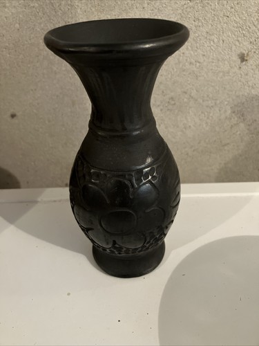 Ancien vase poterie roumaine