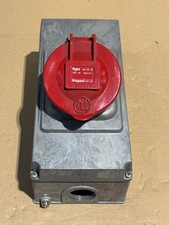 Legrand 537 33 Hypra 3P+ Prise