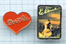 Lot 2 Pin's badge vintage Hélène et les Garçons CLUB Dorothée Coeur rouge TV Fan