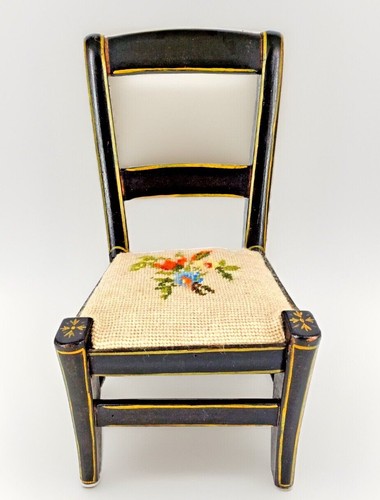 Jolie chaise poupee style - chaise,