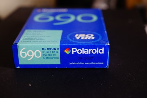 Polaroid type 690 color pack - ,