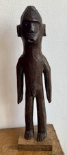 Sculpture Africaine En Bois Montée Sur Socle. H: 36,5 cm