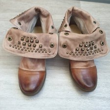 Kdopa vintage leather studded