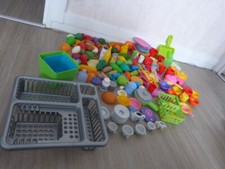 gros  lot,plus de 150 éléments dinette ,marchande,fruits ,légumes,vaisselle.ch23