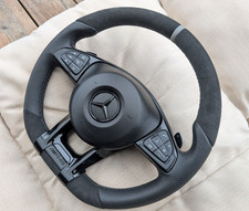 Volant CUIR NEUF MERCEDES AMG