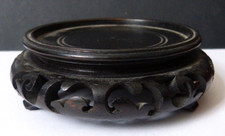 Petit socle rond en bois sculpté pour vase potiche statuette Chine