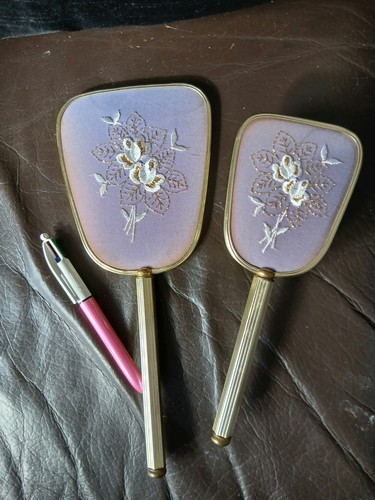 Lot brosse cheveux - à, et