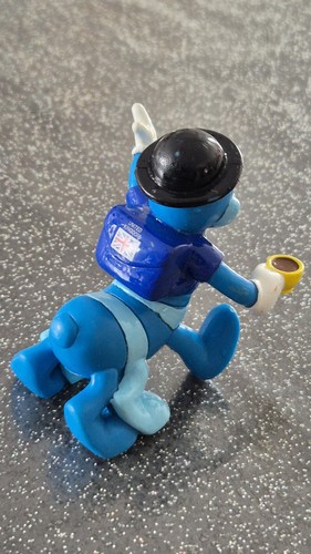 Figurine chenille mascotte - la,