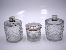 PAIRE DE FLACONS ET BOITE EN