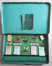 Ancien Jeu Le Turfiste par Le Derby présenté en valisette Règle du jeu incluse