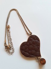 Collier mi-long cœur,  chaine