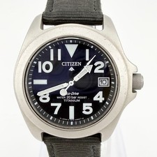 Montre solaire pour femme