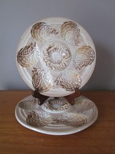 2 oyster plates / shellfish