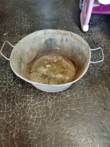 Vend ancienne bassine zinc - vend,