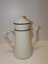 -BELLE ANCIENNE CAFETIERE EMAILLEE BLANC avec son Filtre déco cuisine Email  D