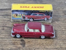 Voiture Miniature Mercedes