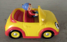Voiture miniature 7 x 4 cm en