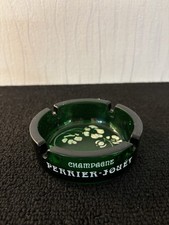 Cendrier Perrier Jouet Belle
