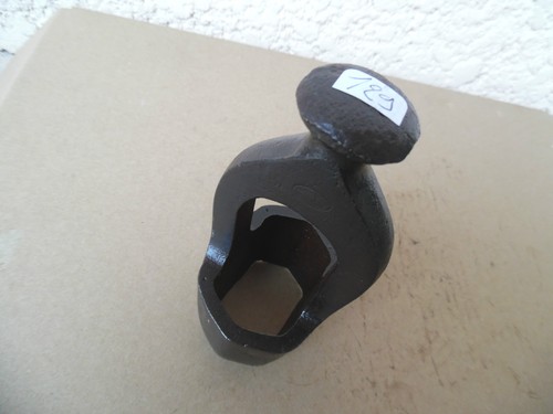 Old tool outil - tool, /