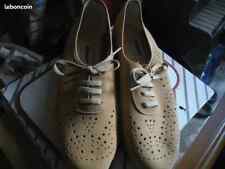 Tr jolies chaussures DAMART jam portées, pr dame, croute de cuir P42, coûteuses,