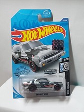 Hot Wheels 1/64 🇨🇵