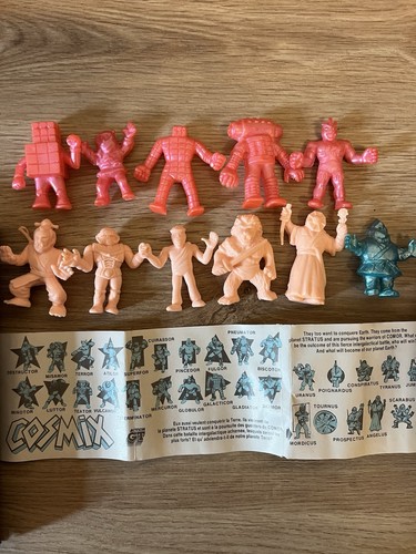 Lot figurines cosmix - de, 11