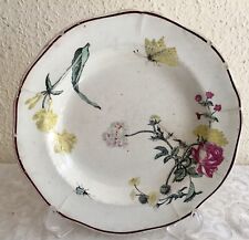 Ancienne assiette aux fleurs et papillon en faïence de Gien - 1875