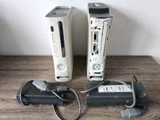 Lot 2 Xbox 360 HS POUR PIÈCES